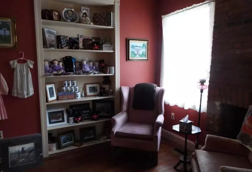 민박 The Tillie Pierce House Inn