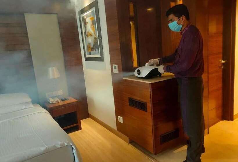 Fortune District Centre, Ghaziabad   Member Itc Hotels  Group