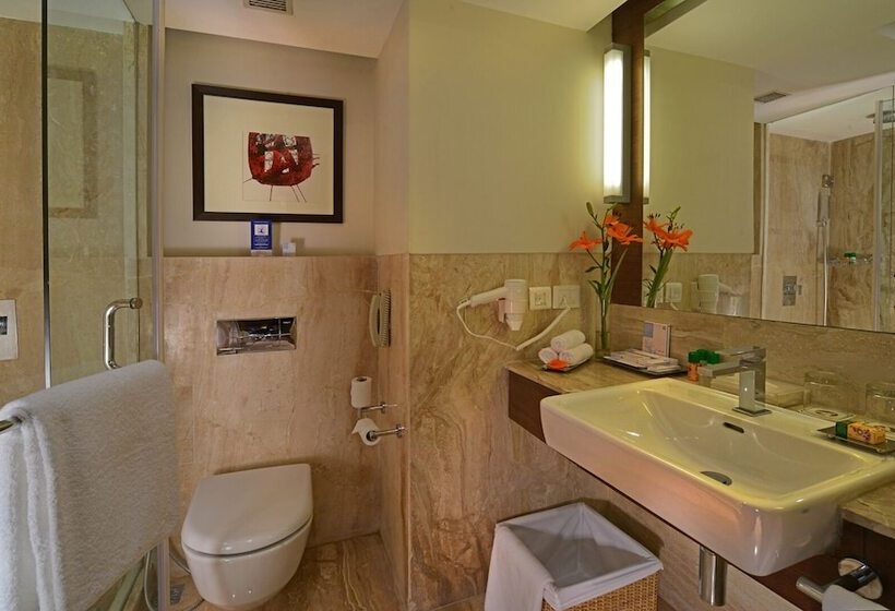 Fortune District Centre, Ghaziabad   Member Itc Hotels  Group