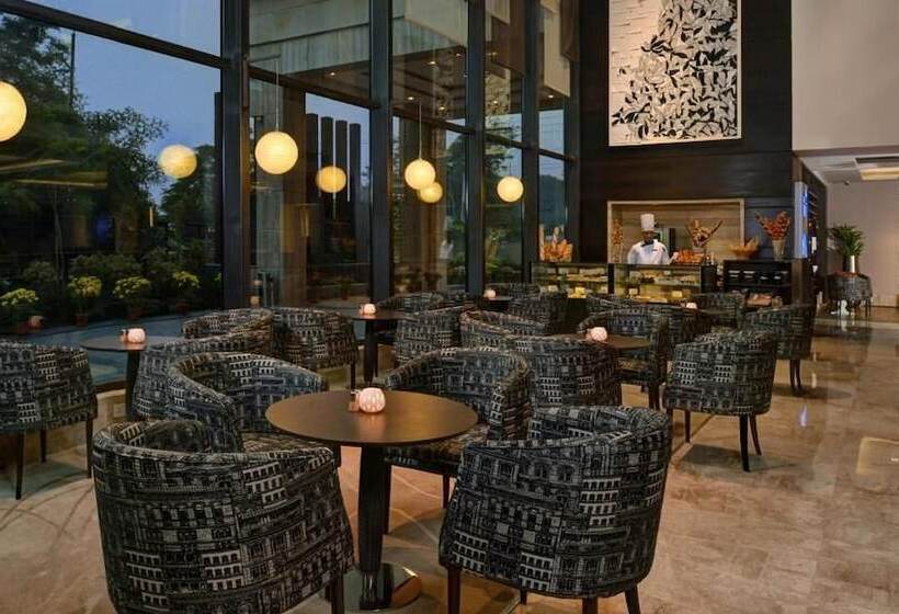 Fortune District Centre, Ghaziabad   Member Itc Hotels  Group