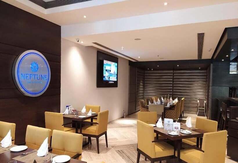 Fortune District Centre, Ghaziabad   Member Itc Hotels  Group