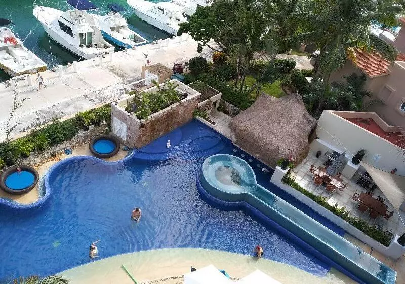 בית מלון כפרי Aventuras Club