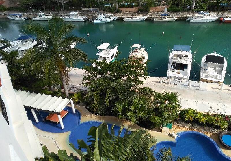 בית מלון כפרי Aventuras Club