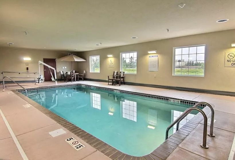 酒店 Amerivu Inn And Suites Crookston