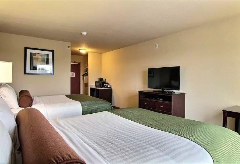 Hotel Amerivu Inn And Suites Crookston