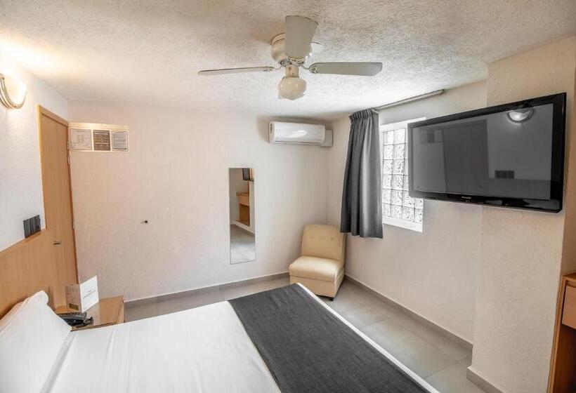 בית מלון כפרי Emperador Centro Guadalajara Y Remodelado