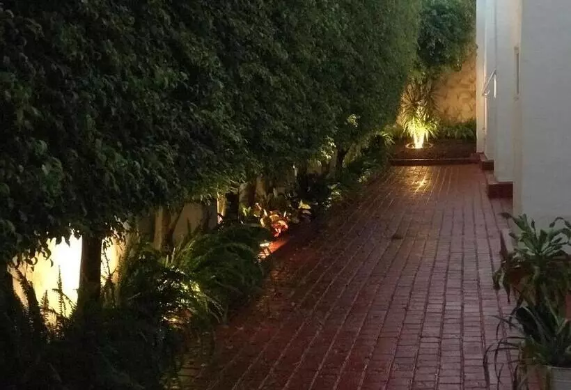 Отель Emperador Centro Guadalajara Y Remodelado