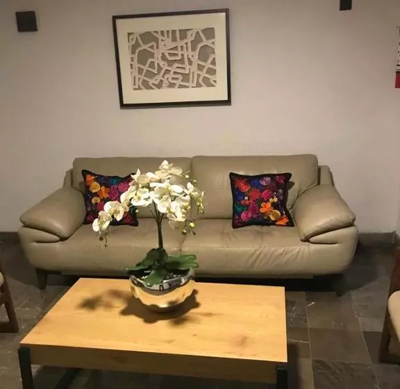 Отель Emperador Centro Guadalajara Y Remodelado