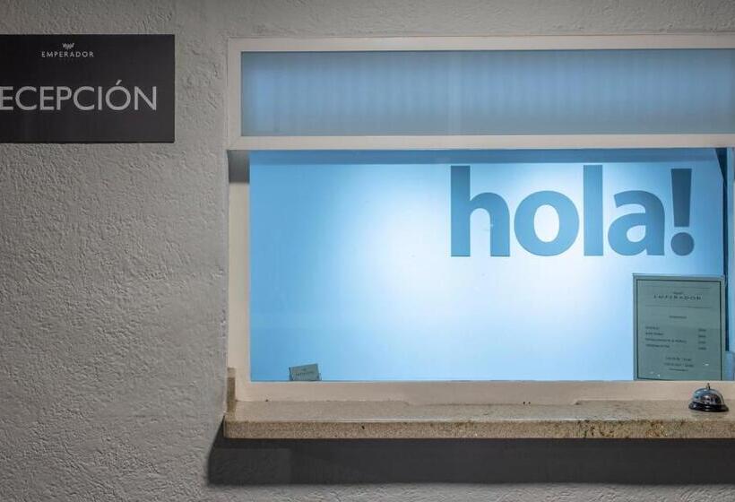 בית מלון כפרי Emperador Centro Guadalajara Y Remodelado