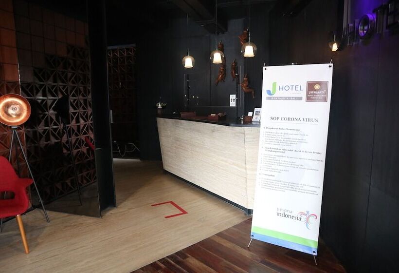 J Hotel Kuta