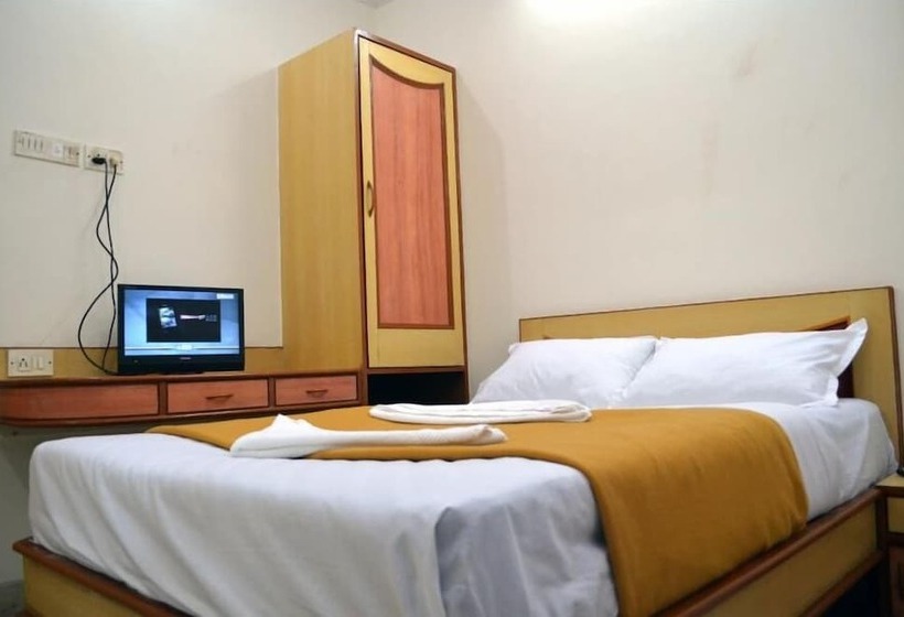 בית מלון כפרי New Deepak