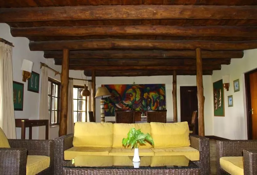 هتل Ol Tukai Lodge Amboseli