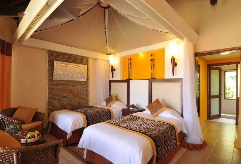 هتل Ol Tukai Lodge Amboseli