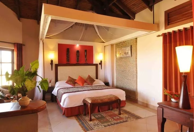 هتل Ol Tukai Lodge Amboseli