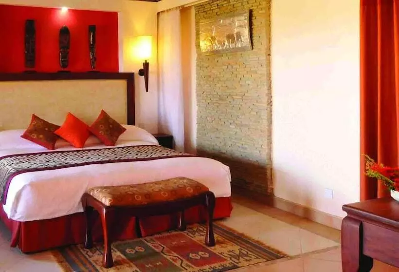 هتل Ol Tukai Lodge Amboseli