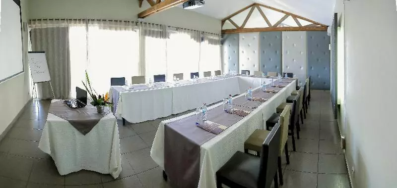 هتل Relais Des Plateaux & Spa– Ivato International Airport