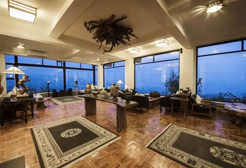 هتل The Dwarika S Resort