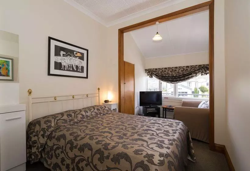 Hotel Trafalgar Lodge