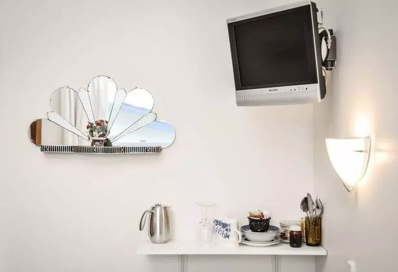 Hotel Trafalgar Lodge