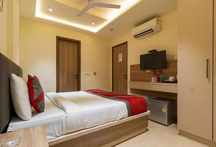 Hotel Tripple Tree   Karol Bagh