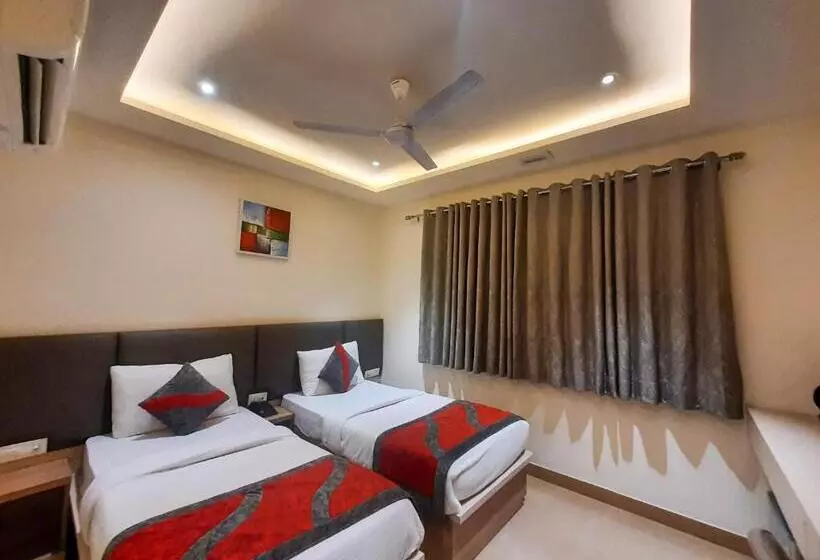 Hotel Tripple Tree   Karol Bagh