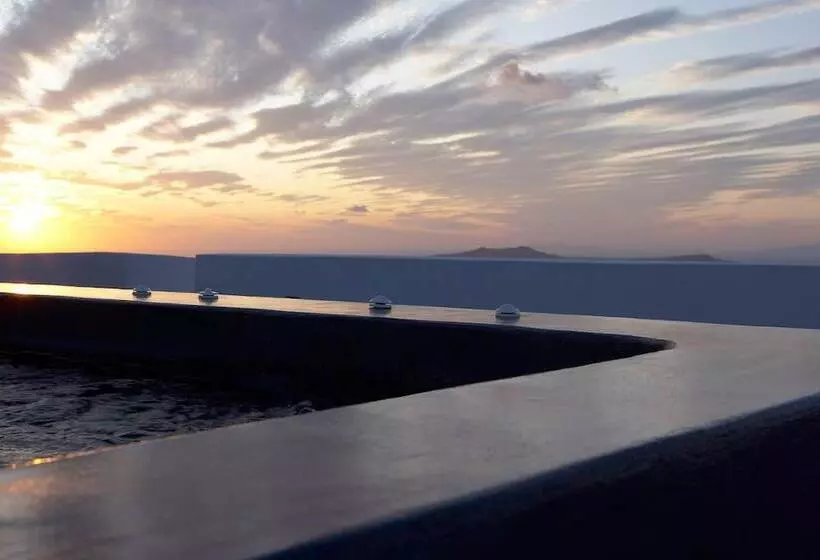هتل Villa Fabrica Santorini
