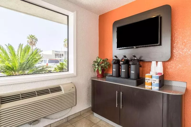 Motel 6anaheim, Ca Fullerton East