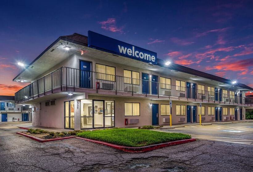 Motel 6college Station, Tx Bryan