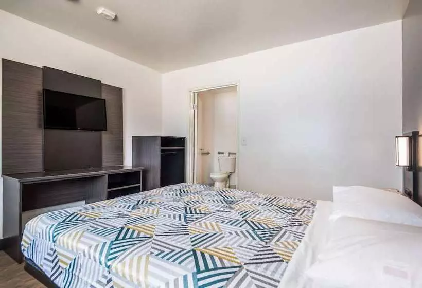 Motel 6college Station, Tx  Bryan