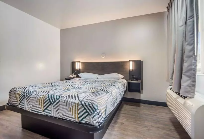 Motel 6college Station, Tx  Bryan