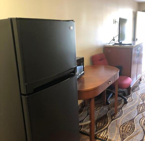 فندق على الطريق Budget Inn Williamsport