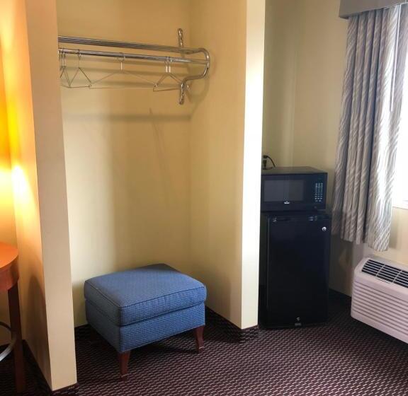 فندق على الطريق Budget Inn Williamsport