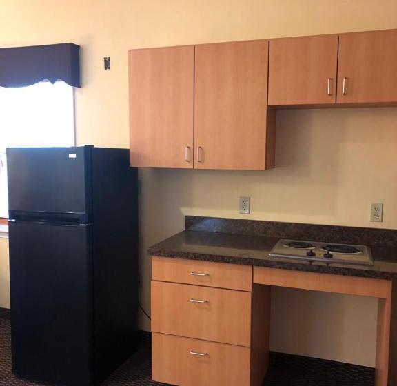 فندق على الطريق Budget Inn Williamsport