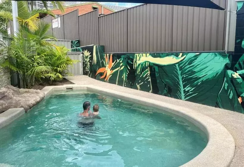 Nambour Heights Motel