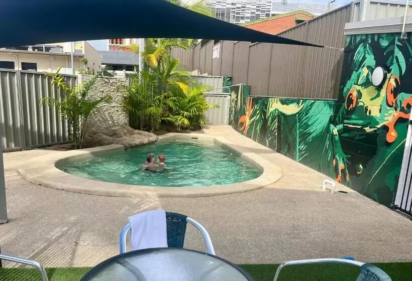 Nambour Heights Motel