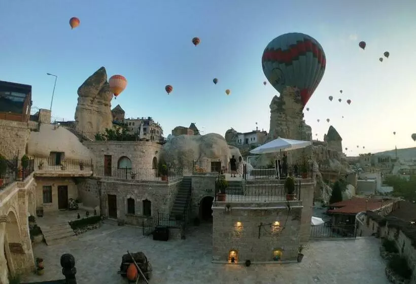 پانسیون Grand Cave Suites