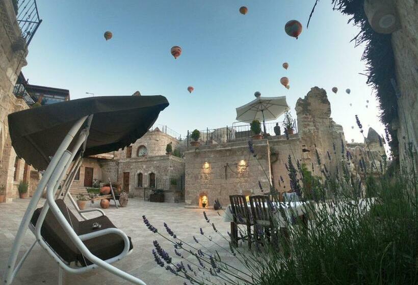 پانسیون Grand Cave Suites