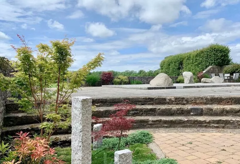 פנסיון The Lighthouse