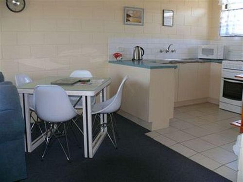 Sandpiper Holiday Units. Merimbula