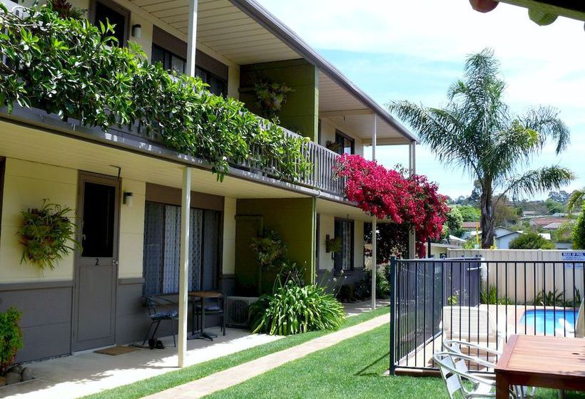 Sandpiper Holiday Units. Merimbula