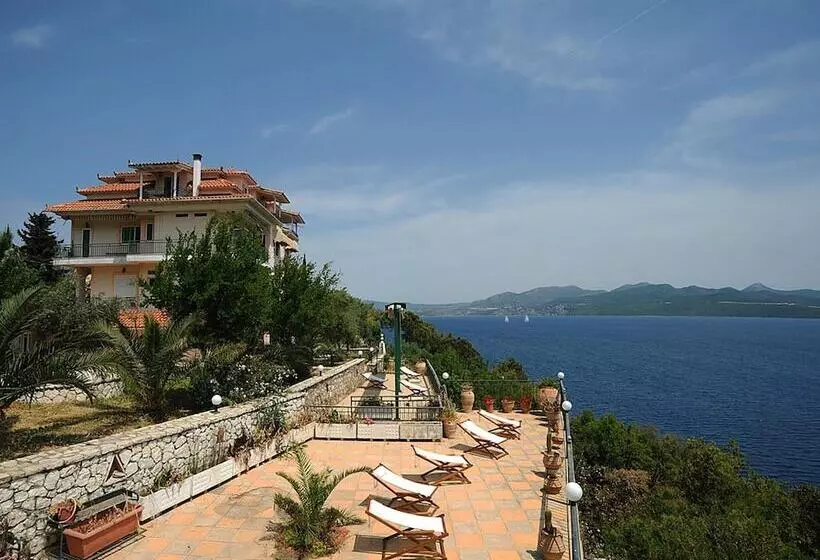 Villa Magemenou