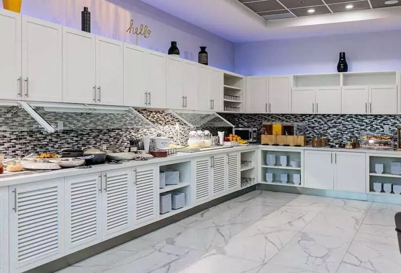 هتل Hyatt Place Toronto   Brampton