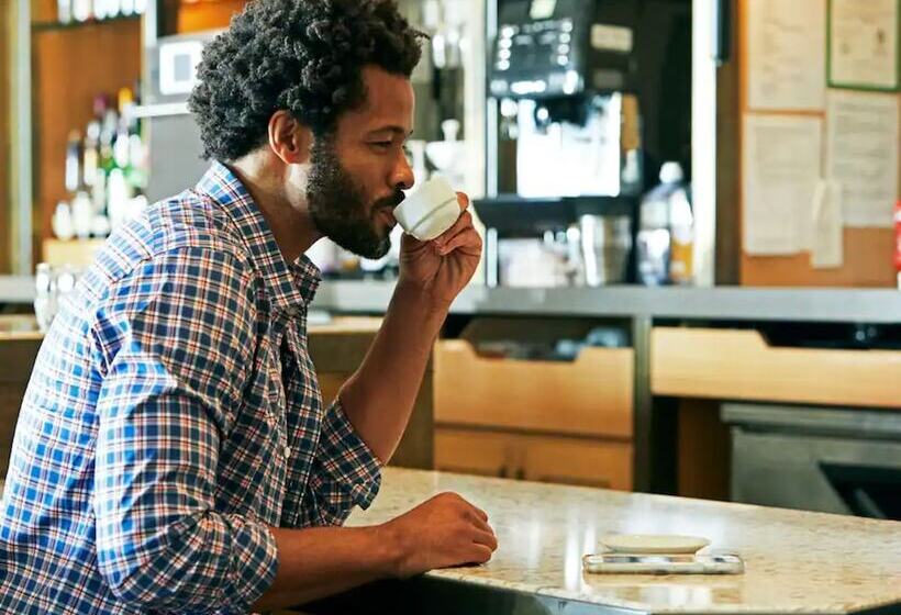 هتل Hyatt Place Toronto Brampton