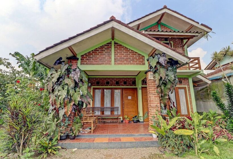 Szálloda Oyo Homes 90849 Cibeunying Homestay Cibodas Maribaya