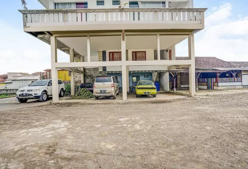 ホテル Oyo Homes 91008 Eco Tourism Desa Cibodas Babakan Gentong 1 Syariah