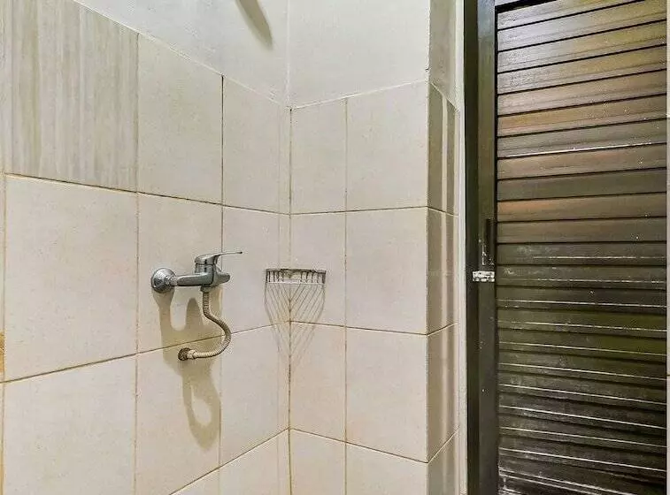 ホテル Oyo Homes 91008 Eco Tourism Desa Cibodas Babakan Gentong 1 Syariah