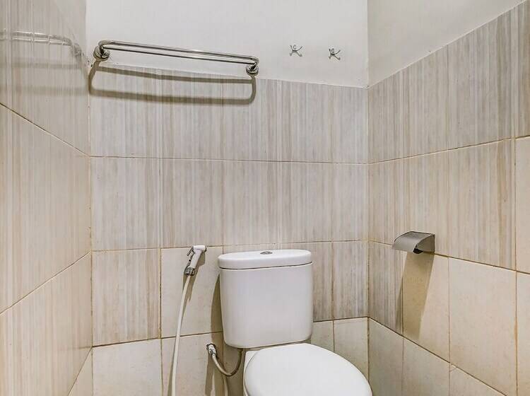 Hotel Oyo Homes 91008 Eco Tourism Desa Cibodas Babakan Gentong 1 Syariah