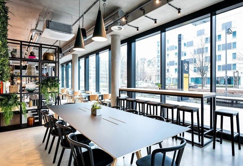 Staycity Aparthotels Frankfurt Airport