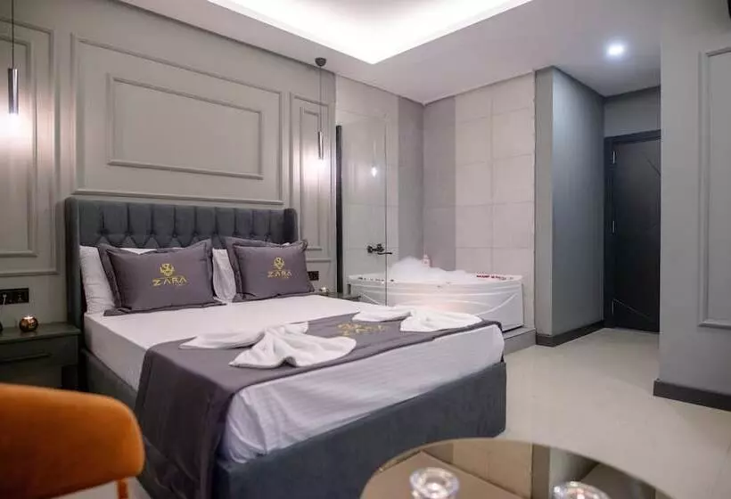 ホテル Zara Suit