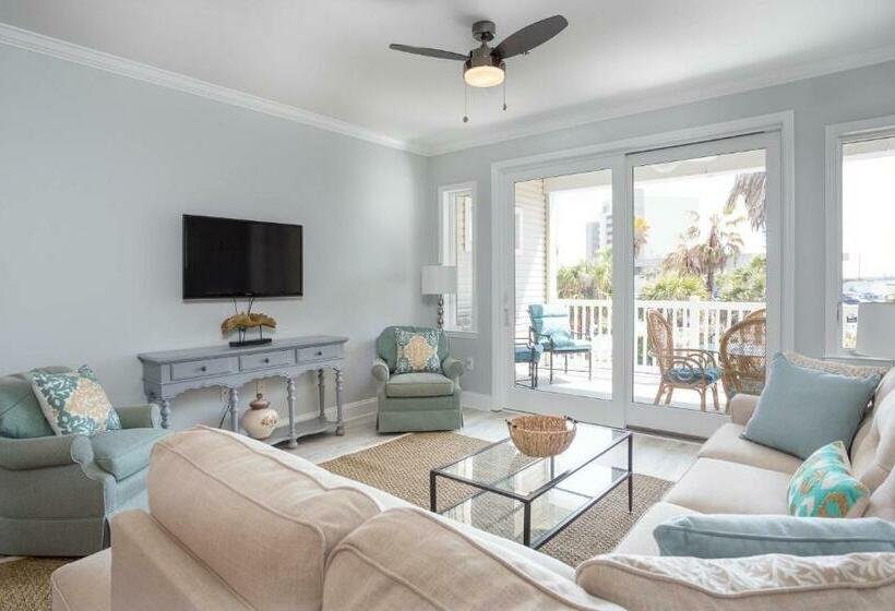 酒店 114 West Arctic